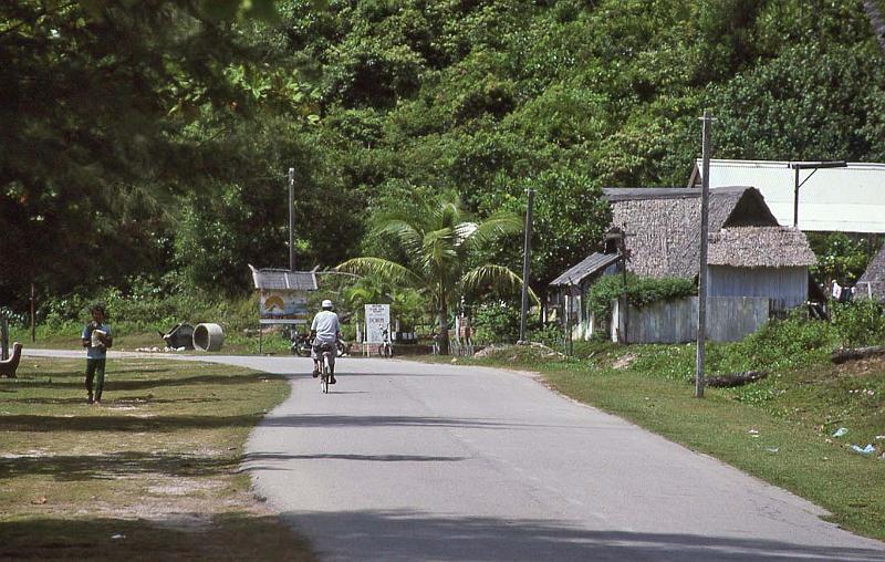 WT 0700 115-16 Malaysia.jpg